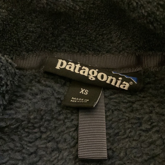 Patagonia Women’s Pull Over Fleece - Picture 5 of 5